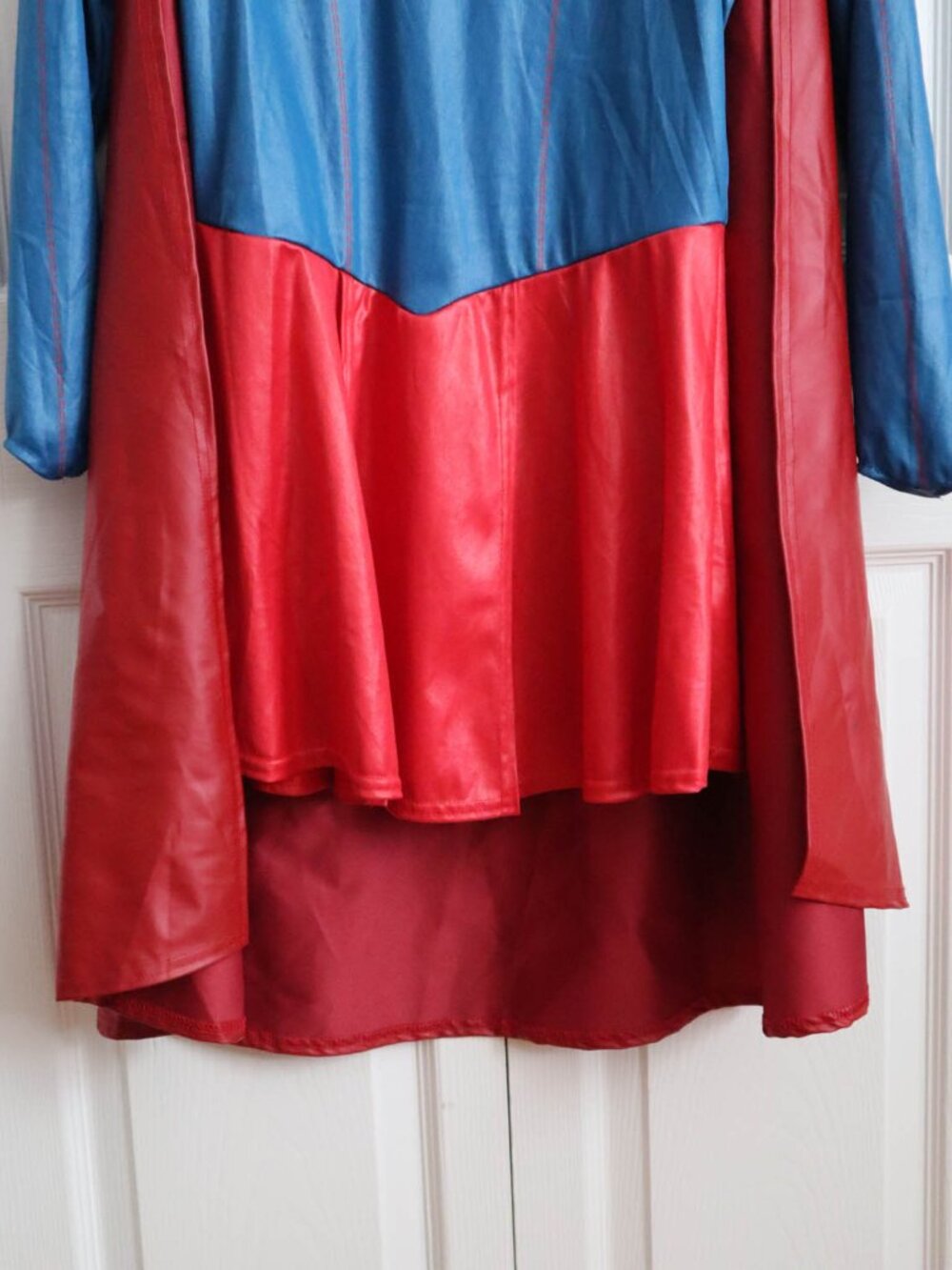 Rubies II DC Comics Supergirl Costume Dress & Cape Adult Women's Sz S Cosplay - Picture 3 of 7